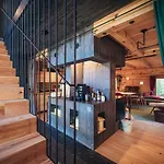Hollmann Am Berg Ski-in Ski-out Chalet